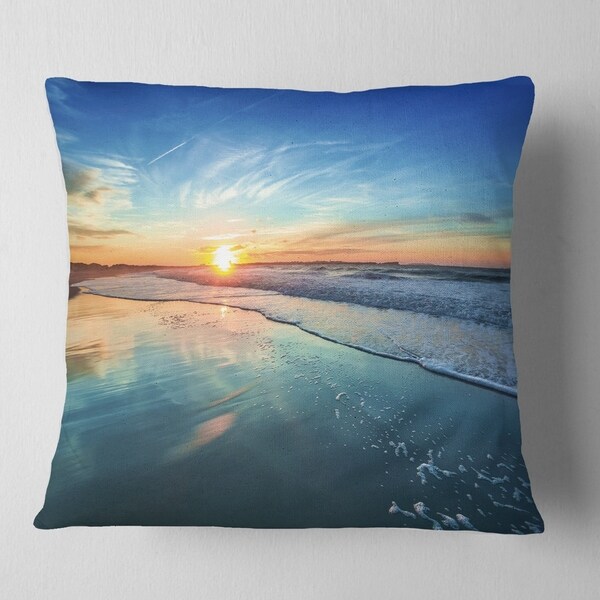16 Designart CU9853-16-16-C Sydney Beach with Bright Sunset Throw Pillow 